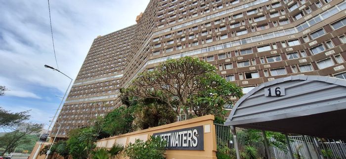 Flat To Rent in Amanzimtoti: 1 bed, sea views, pool, braai, 24-hour security.