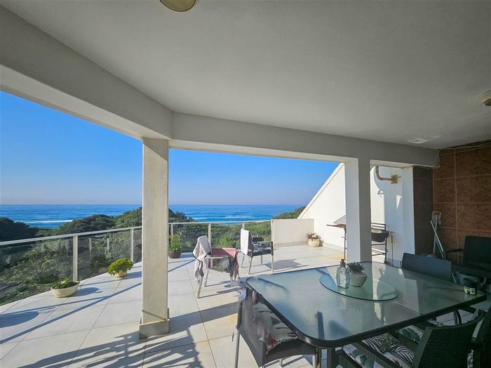 For Sale: Spacious 3-Bedroom Apartment in Amanzimtoti with Pool and Balcony.