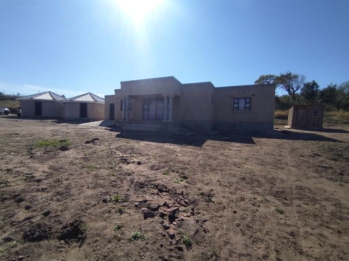 New House For Sale in Mfume: 2 Bedrooms, Garage, Spacious Yard, Close to School.