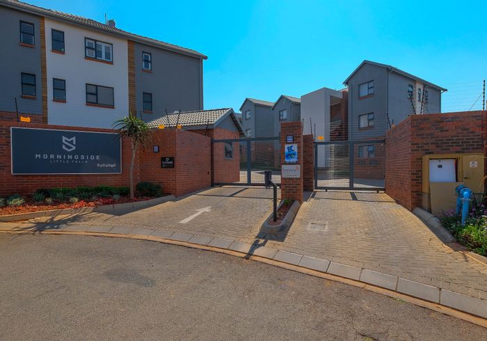 3-Bedroom Apartment To Rent in Little Falls with secure parking and patio.
