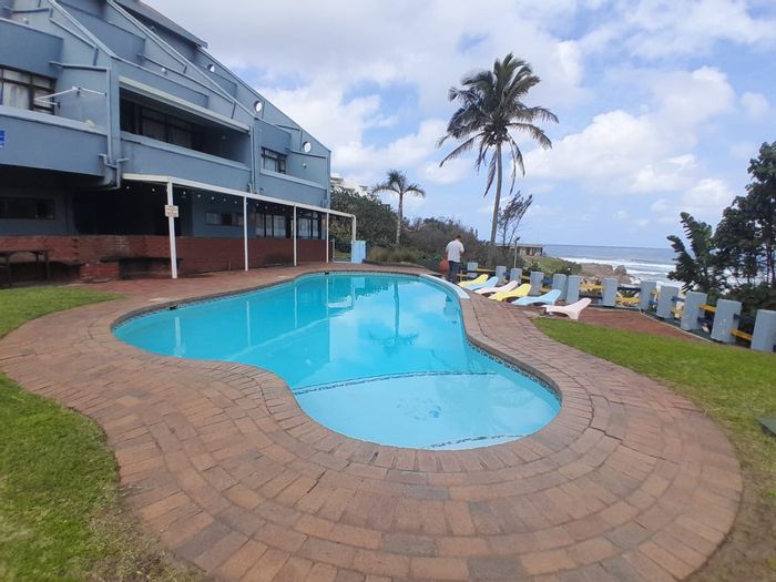 For Sale: 2-Bedroom Flat in Margate North Beach with beach access and pool.