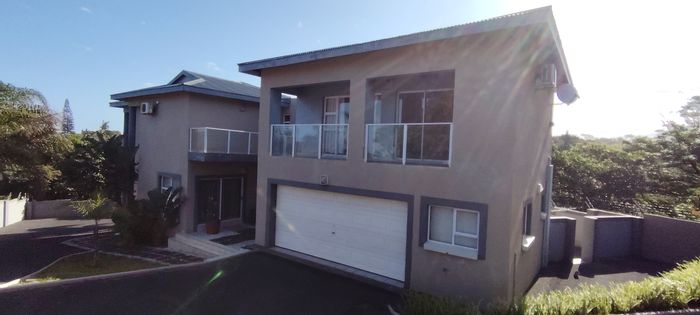 For Sale: Shelly Beach House with 4 bedrooms, flatlet, sea views, and gardens.