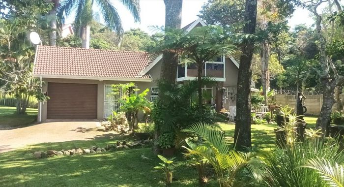 Ramsgate House For Sale: 2 Bedrooms, garden, garage, near beach and attractions.