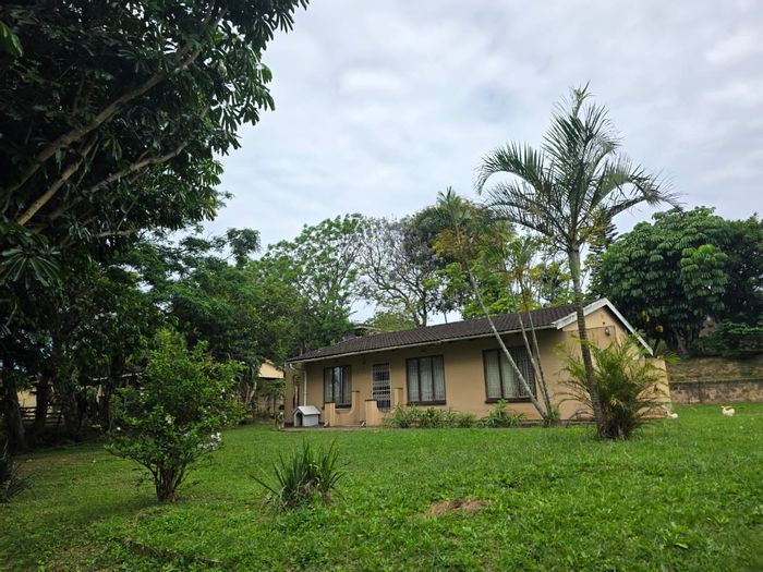 House for Sale in Shulton Park: 2 Bedrooms, Large Garden, Room to Expand.