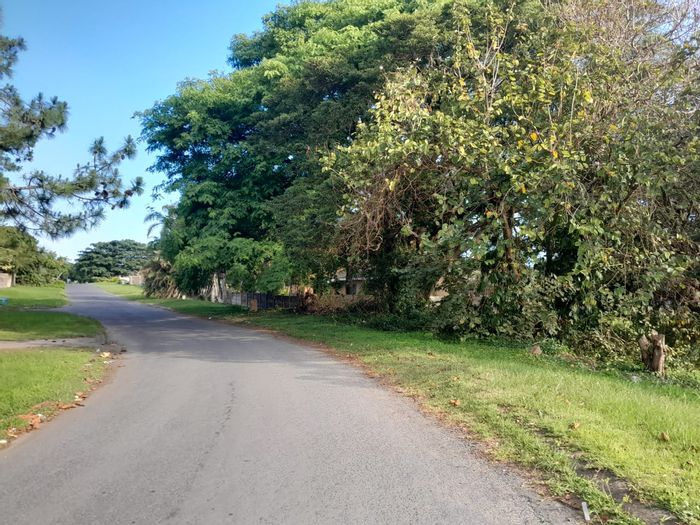 Vacant Land Residential For Sale in Margate Central, 1041 m² near amenities.