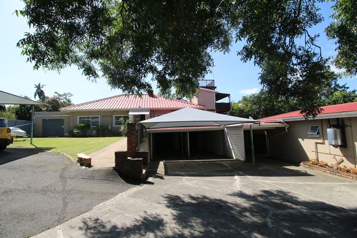 For Sale: House in Vincent with cinema, multiple decks, and rental flats.