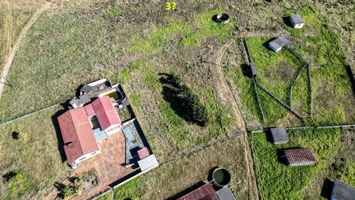 East London Rural Farm For Sale: 14 dams, boreholes, workshop, and spacious home.