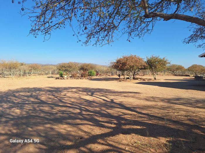 For Sale: House in Okahandja Central with spacious yard and convenient location.