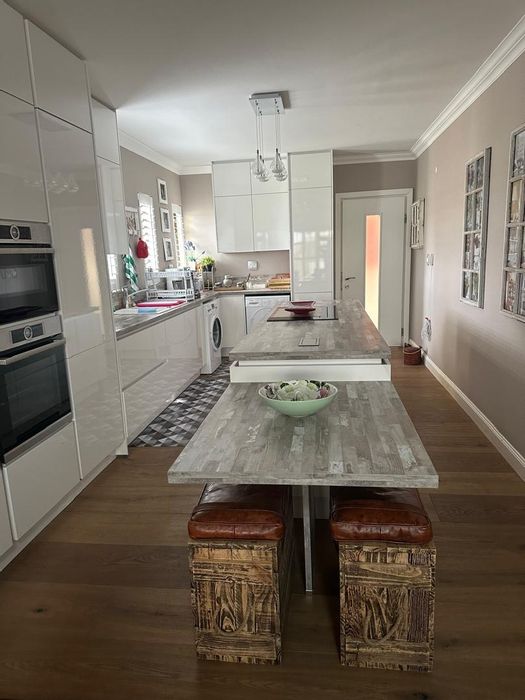 For Sale: Apartment in City Centre with private garden and beach access.