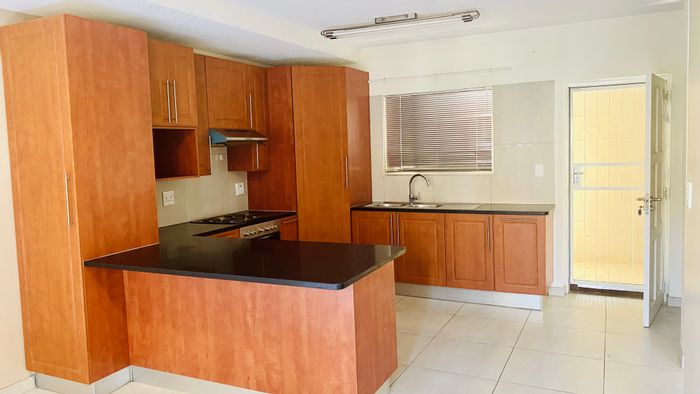 For Sale: 1-Bedroom Unit in Auasblick Retirement Village with Essential Amenities.