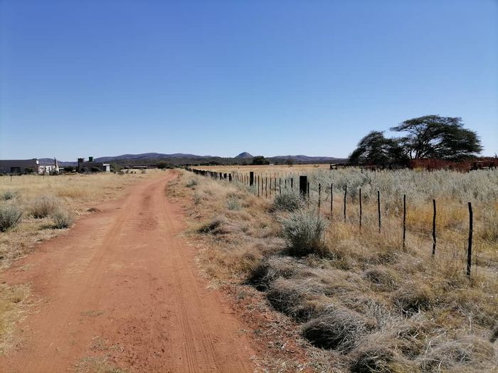 For Sale: Otavi Central Small Holding with fertile land for agriculture.