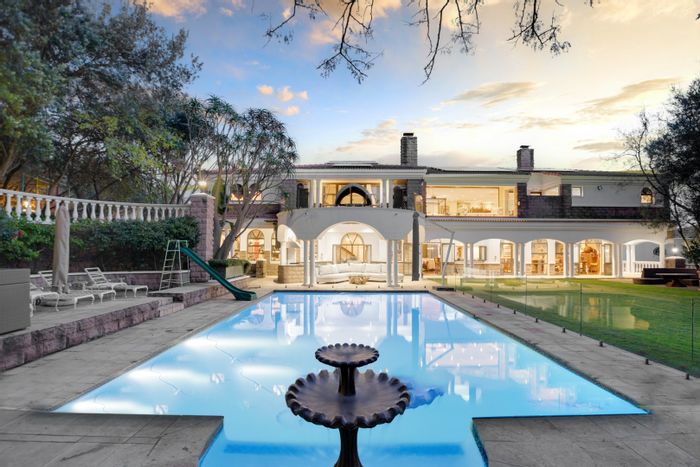 For Sale: Spacious 6-Bedroom House in Dainfern Golf Estate with Pool and Gym.