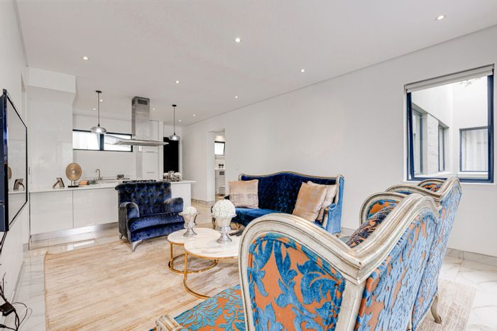 For Sale: Apartment in Steyn City with golf access, pool, and amenities.