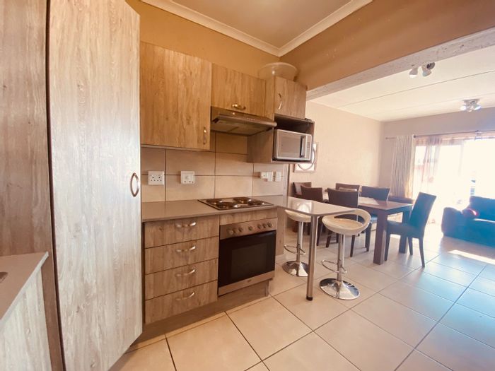 For Sale: 2-Bedroom Apartment in Douglasdale with Pool, Tennis Court, and Security.