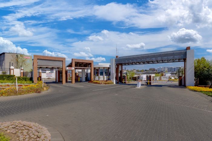 Broadacres Retirement Village for Sale: Amenities include frail care, pool, gym, and more.