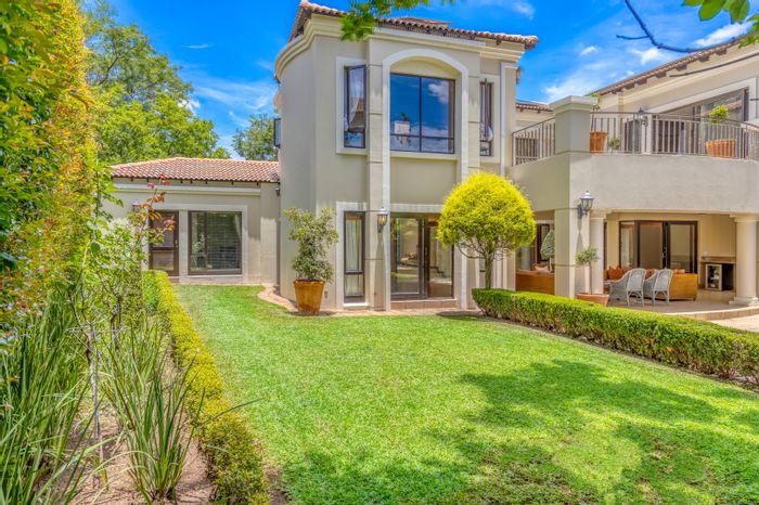 Cedar Lakes House For Sale: 4 beds, pool, solar system, home office, automated garage.