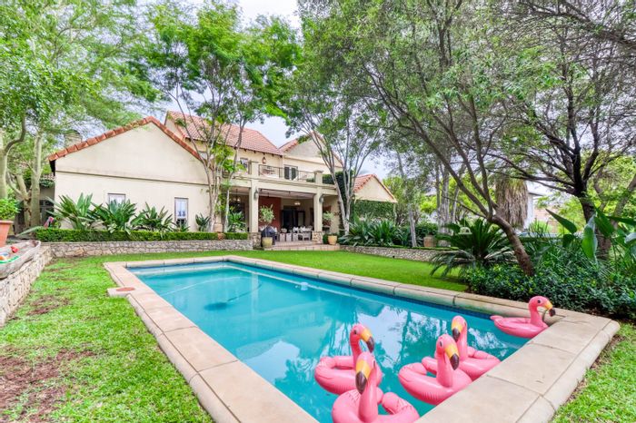 For Sale: Spacious 4-Bedroom House in Dainfern Valley Estate with Pool and Garden.