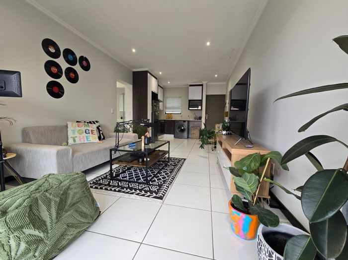 For Sale: Apartment in Lonehill with park access, secure parking, and clubhouse.