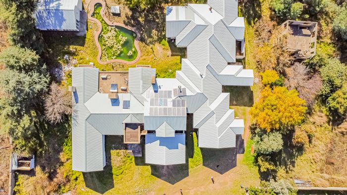 For Sale: Walkerville Central Small Holding with en-suite bedrooms and solar system.