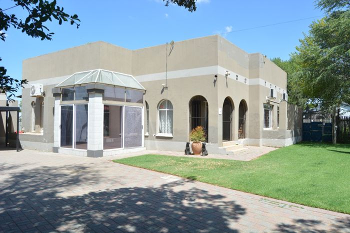 Riebeeckstad House For Sale: 4 beds, 5 baths, pool, off-grid living.