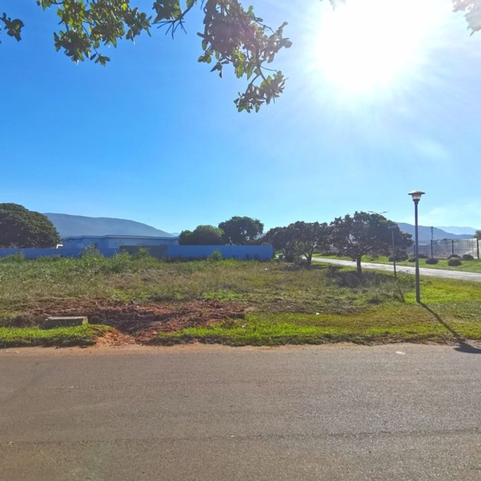 Vacant Land Residential For Sale in Sandbaai, 959m2 with expansion option.