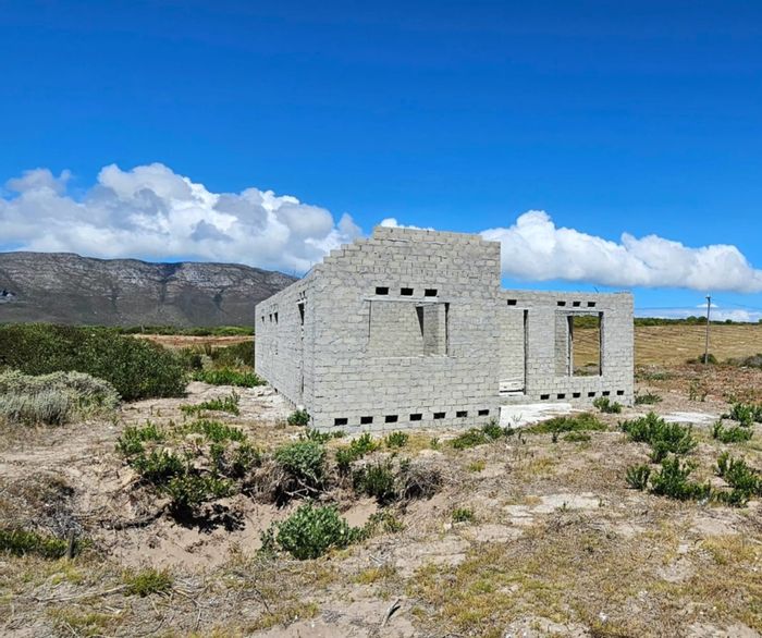 Vacant Land Residential in De Kelders For Sale: Mountain views, utilities connected, plans available.