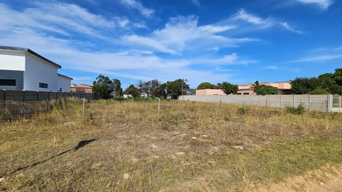 Vacant Land Residential in Fisherhaven for Sale, 872 m² near lagoon and beaches.