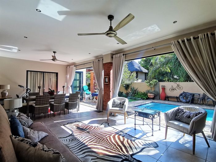 For Sale: House in Melodie with pool, entertainment patio, and estate security.