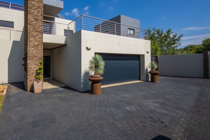 For Sale: House in Leloko Lifestyle & Eco Estate with pool, clubhouse, and nature access.