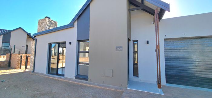 Hartland Lifestyle Estate: For Sale, Retirement Village with healthcare, security, and community amenities.