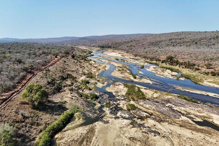 Vacant Land Residential For Sale in Komatipoort Rural, near Kruger Park amenities.