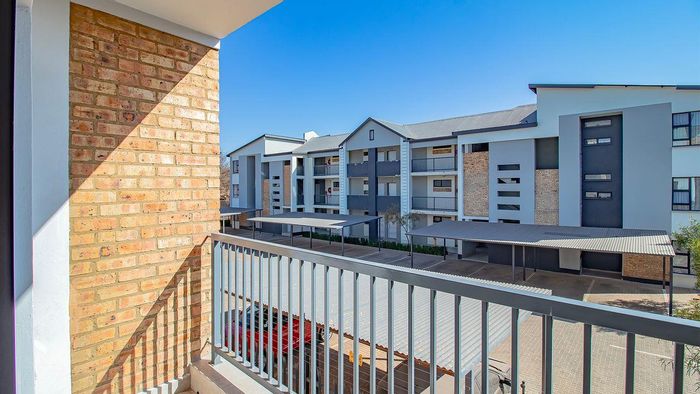 For Sale: Apartment in Lyttelton Manor with balcony, security gate, and parking.