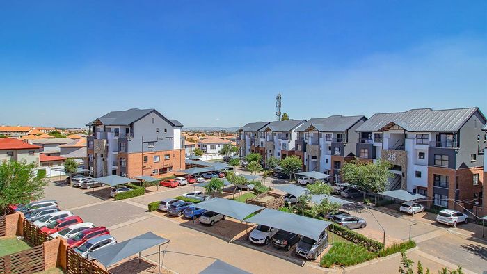 1-Bedroom Apartment for Sale in Blyde Riverwalk Estate with Gym, Spa, and Lagoon.