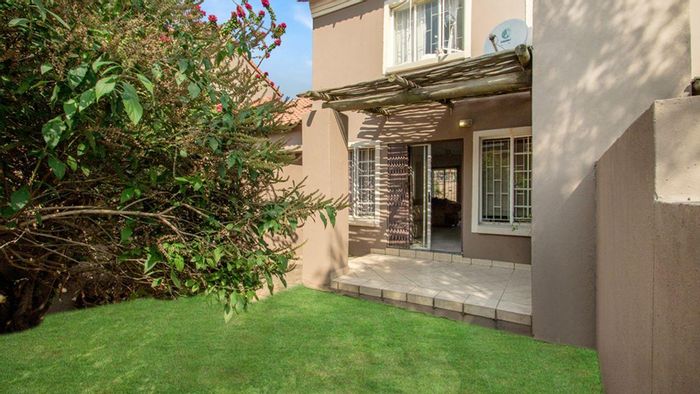 Vorna Valley Townhouse For Sale: 2 beds, garden, pool, 24/7 security.