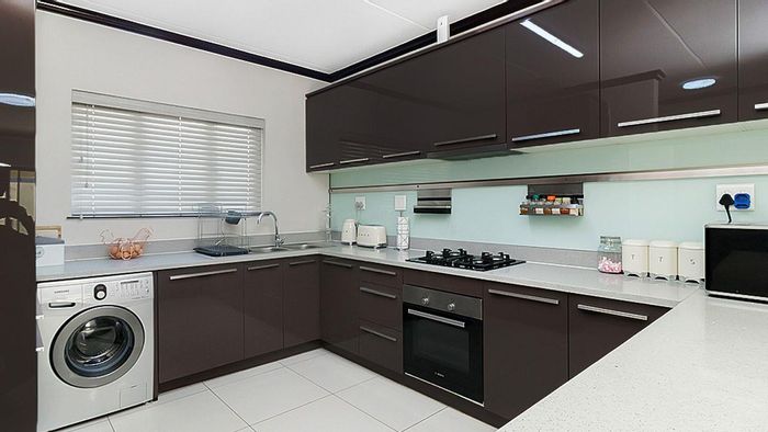For Sale: 3-Bedroom Apartment in Carlswald with Pool, Garden, and Security.