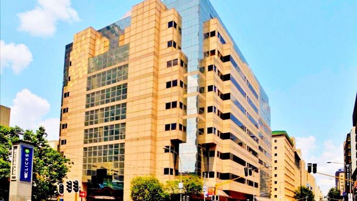 For Sale: Apartment in Marshalltown with balcony, near Carlton Center and schools.