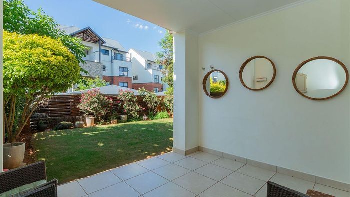 3 Bedroom Apartment For Sale in Greenstone Crest with garden, gym, and pool access.