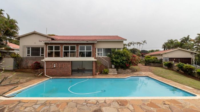 Widenham House For Sale: 4 Bedrooms, pool, flatlet, ocean views, golf course access.