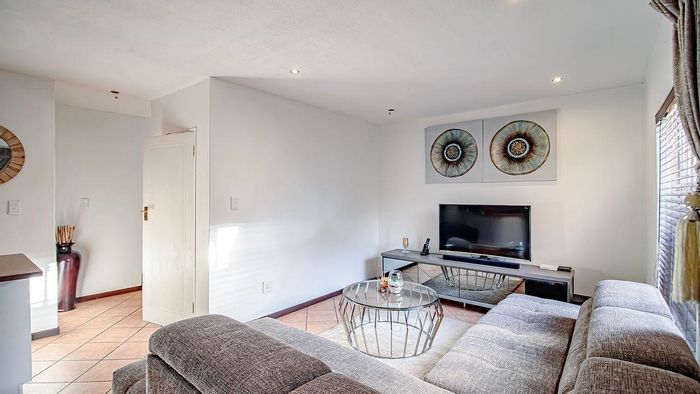Equestria Townhouse For Sale: 2 beds, 2 baths, private garden, 24-hour security.