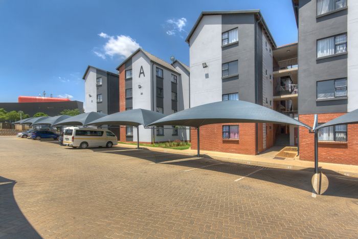 For Sale: 2-Bedroom Apartment in Jabulani, near shopping and entertainment amenities.