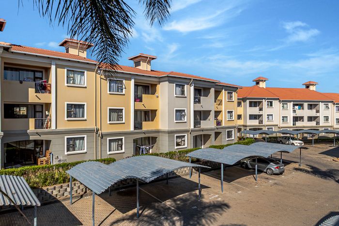 For Sale: Spacious 3-bed apartment in Grand Central, near shopping and highways.