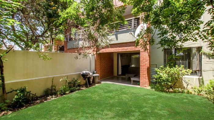 Paulshof Apartment For Sale: Ground-floor unit with patio, garden, and estate amenities.