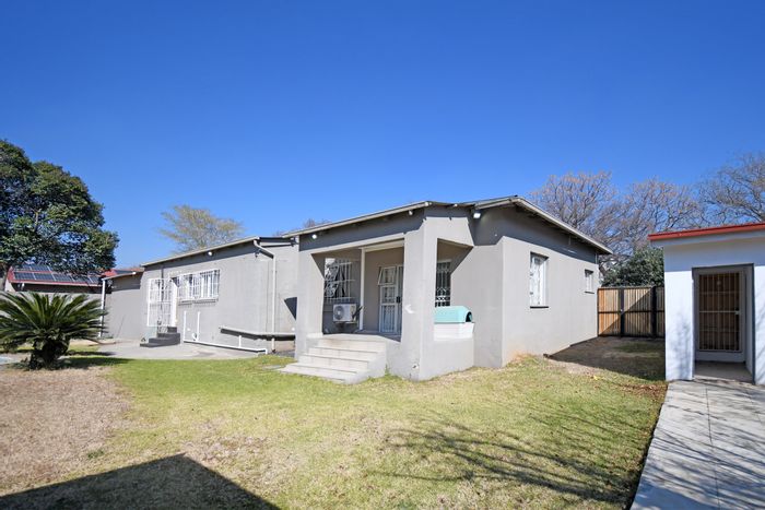 For Sale: House in Edenvale Central with 3 bedrooms, cottage, and security features.