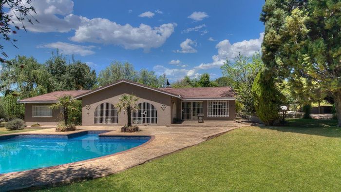 For Sale: Walkerville Central Farm with function venue, multiple homes, and extensive amenities.