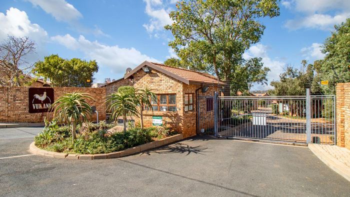 For Sale: 3-Bedroom Townhouse in North Riding AH with secure complex amenities.