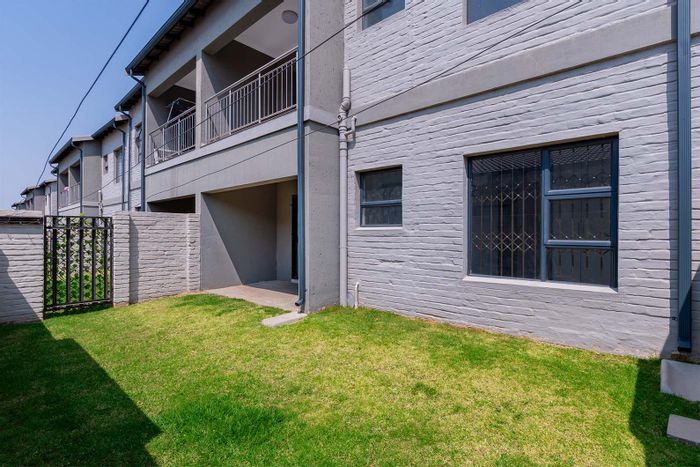 2-Bedroom Apartment For Sale in Benoni North with Private Garden and Security.