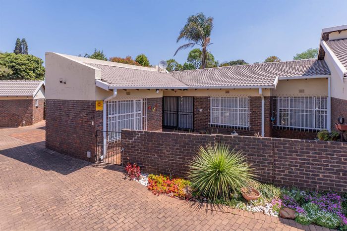 Birchleigh Townhouse For Sale: 3 Bedrooms, Private Garden, Double Garage, Secure Living.