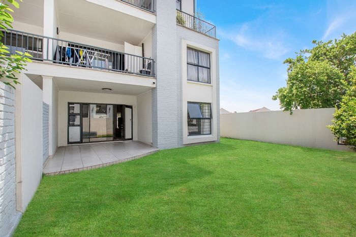 Petervale Apartment For Sale: 3 beds, large garden, gym, pool, 24-hour security.