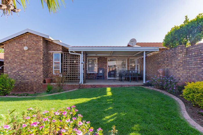 For Sale: Birchleigh Townhouse with 3 Bedrooms, Garden, and Double Garage.