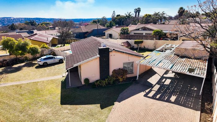 Edenvale Central House For Sale: Spacious yard, original features, renovation potential.